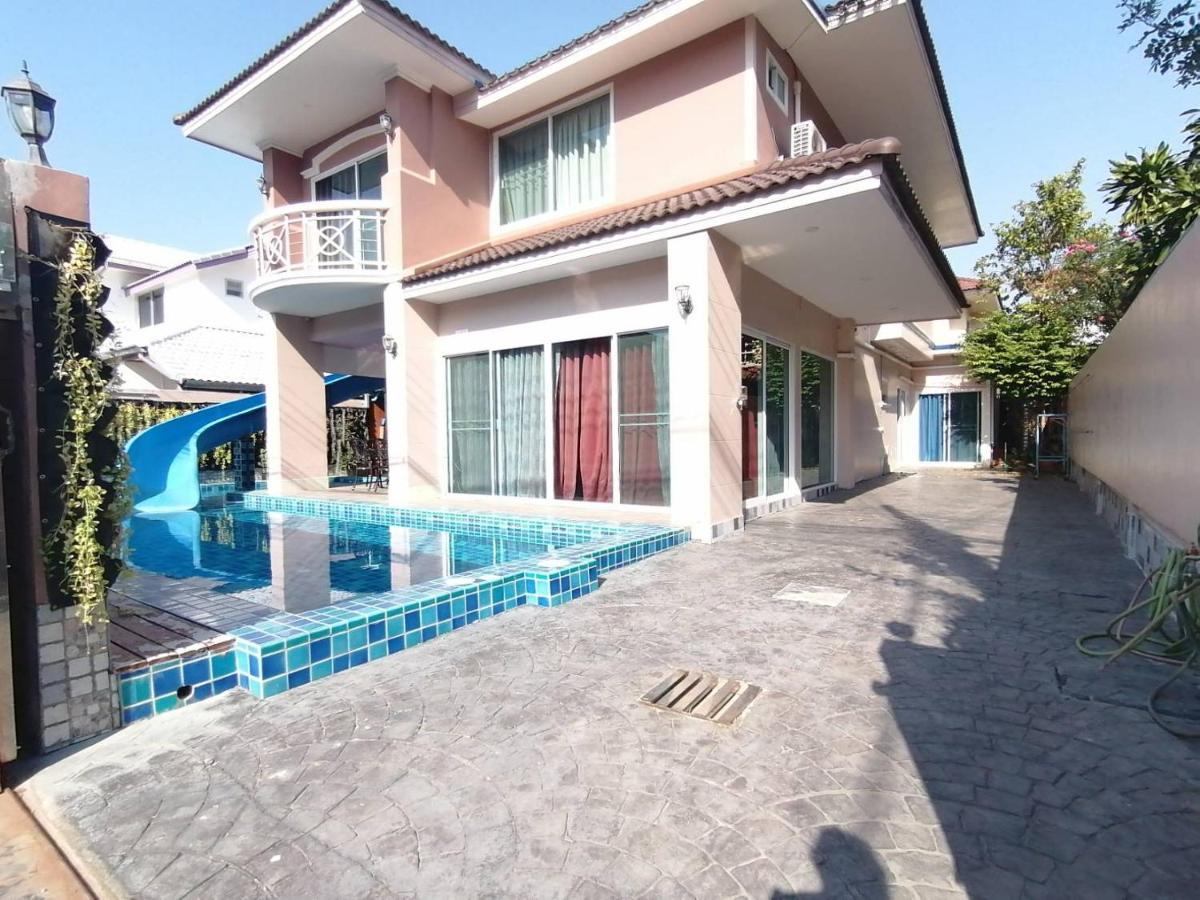Pattaya Pool