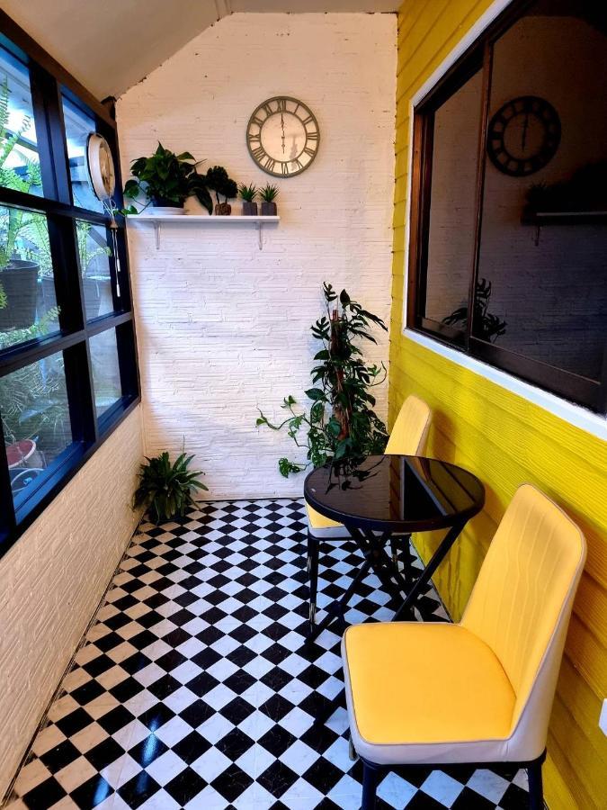 Guest house The One House 2*