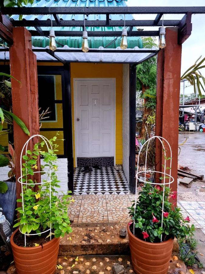 The One House Guest house Nan