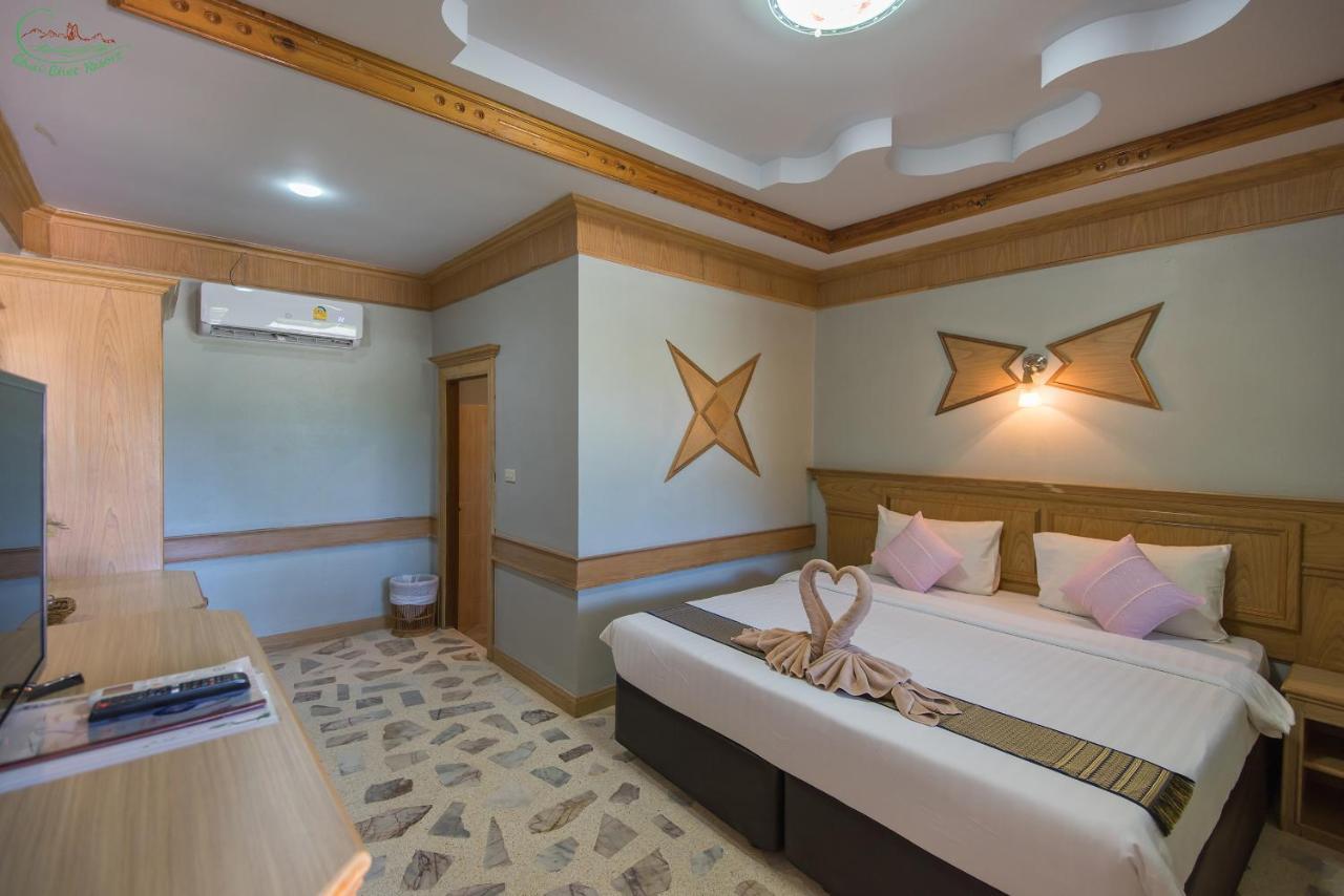 Hotel Chai Chet 4*