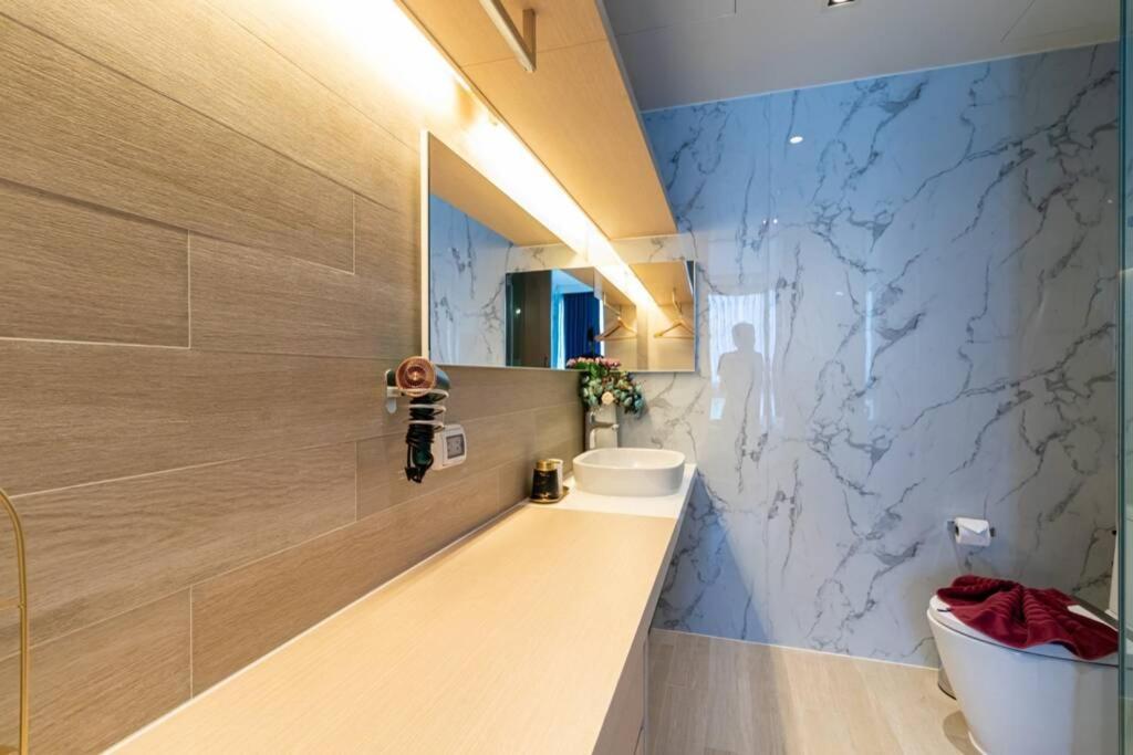 Veranda Pattaya Luxury Design Balcony With Seaview Apartment