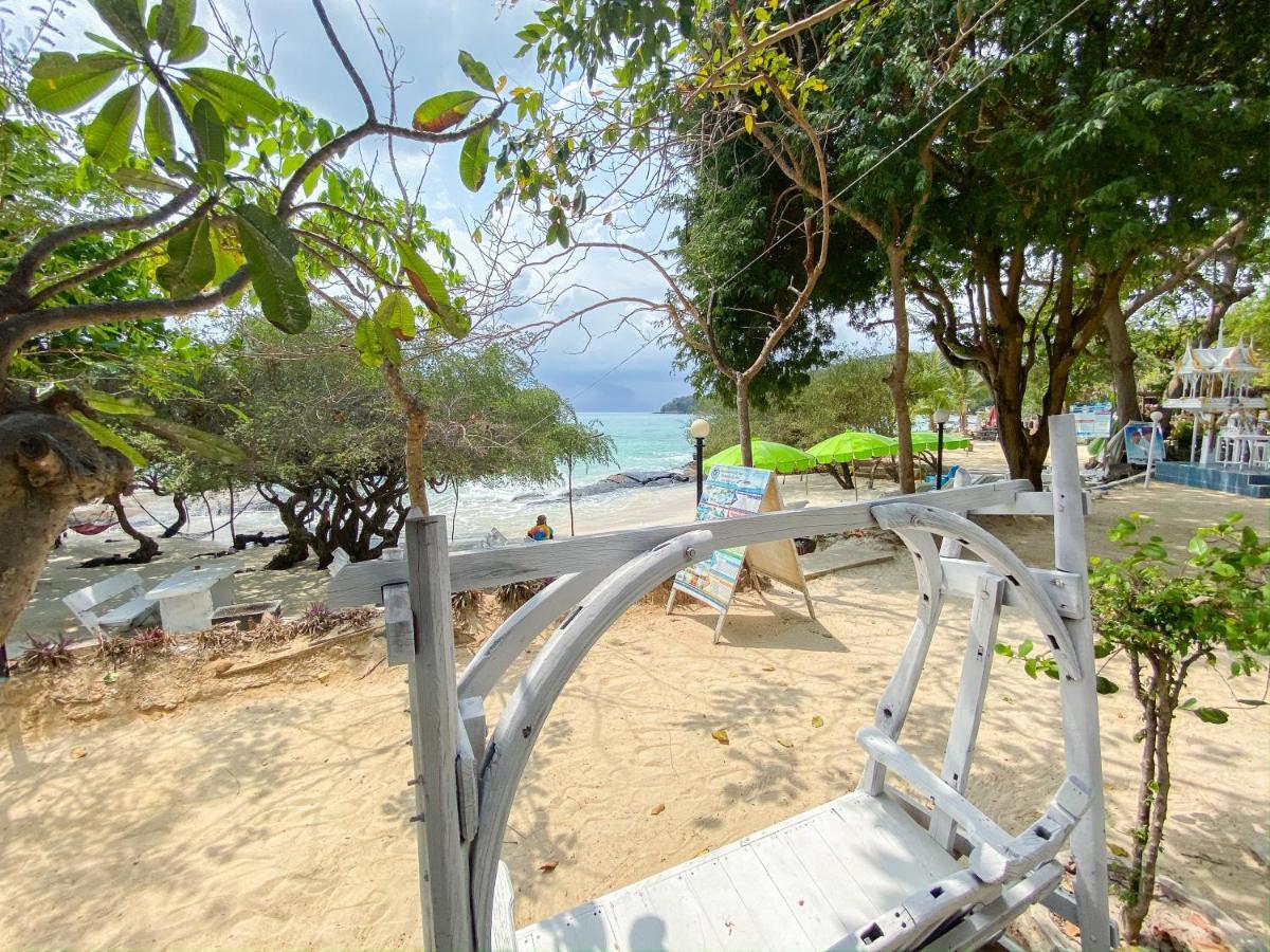Banthaisangthain Koh Samet