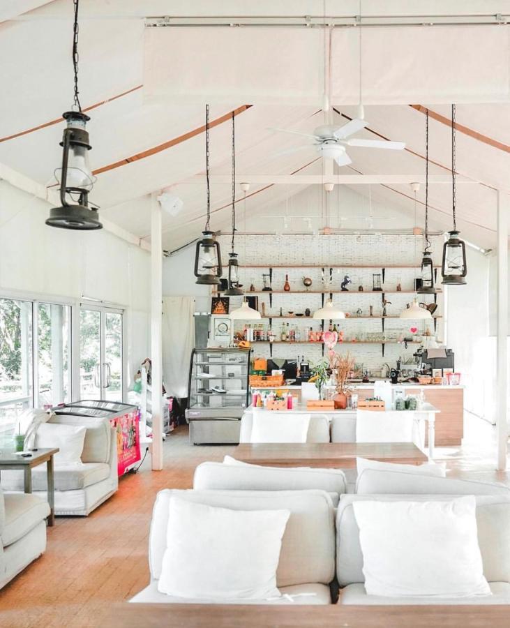 Sappraiwan Elephant & Sanctuary 3* Kaengsopha