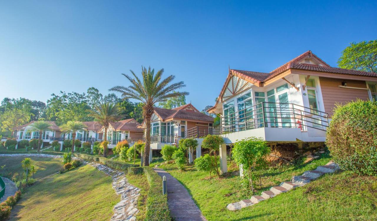 Resort Thongsathit Hill Khao Yai