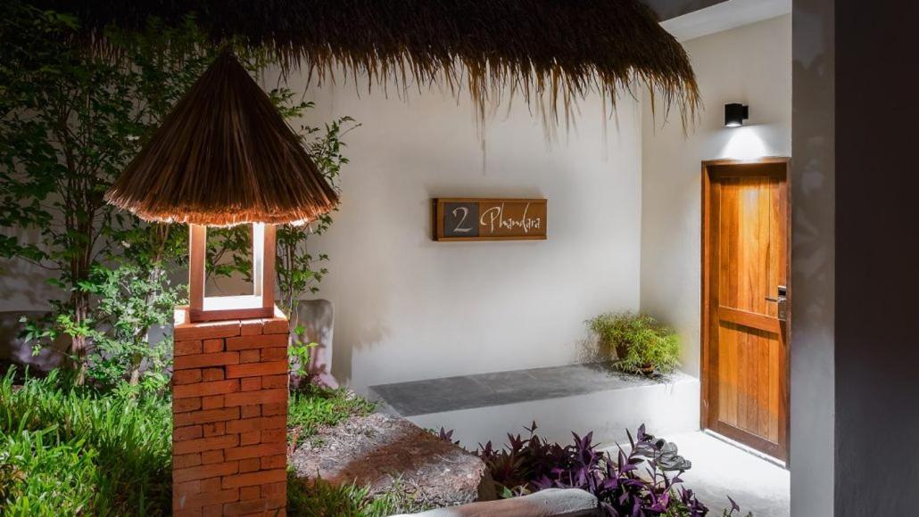 Villa Phandara Luxury Pool