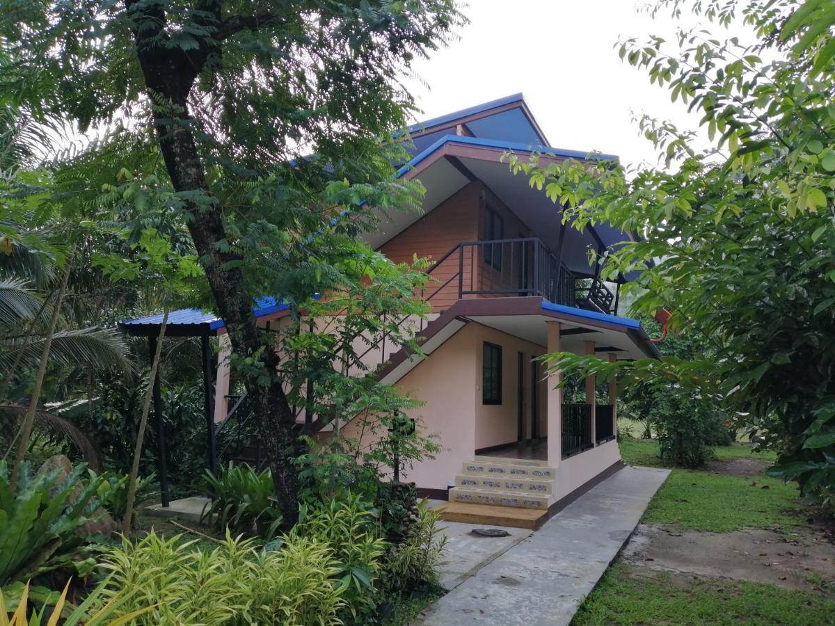 Khao Luang Resort 2*