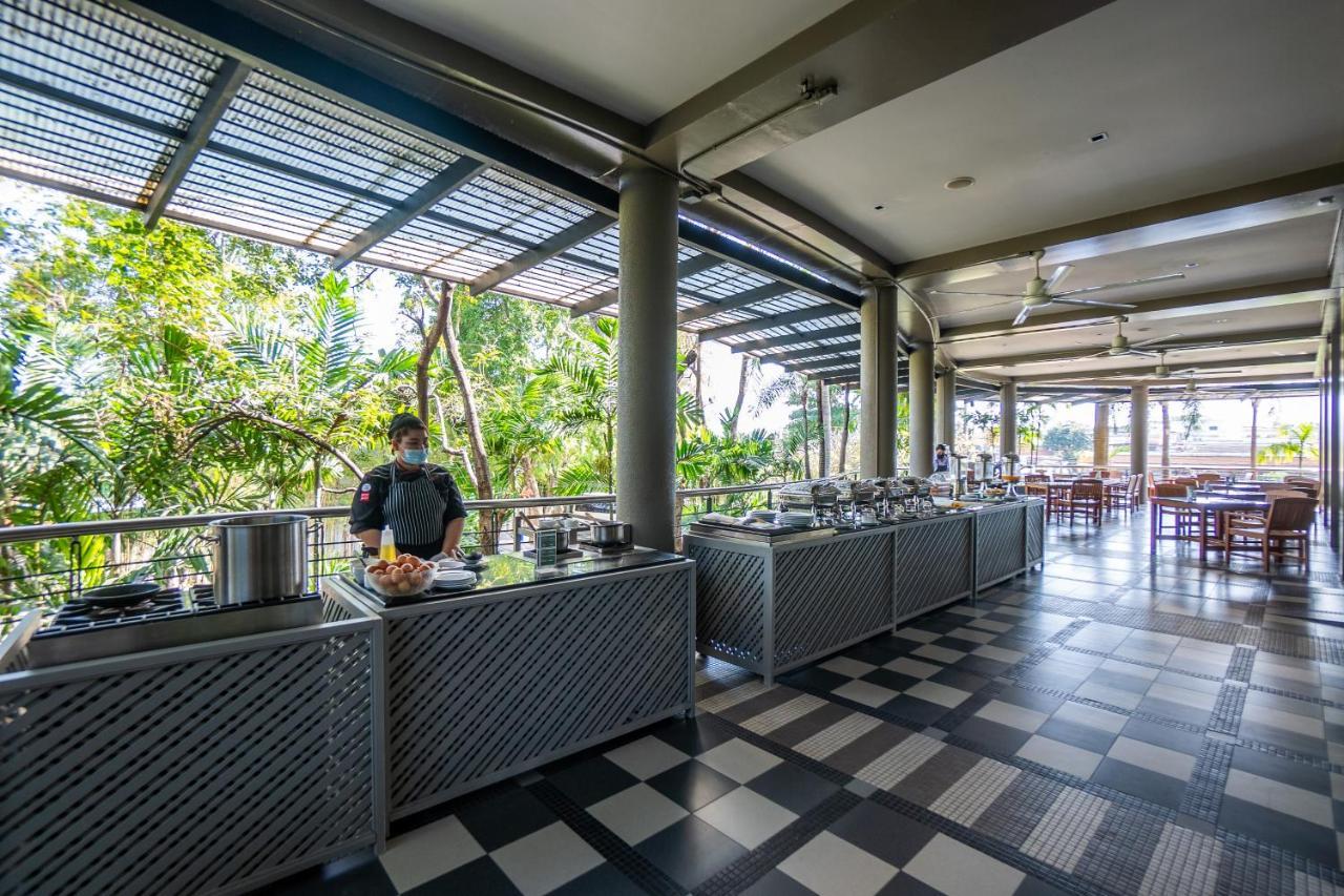 Hotel The Grand Riverside Phitsanulok