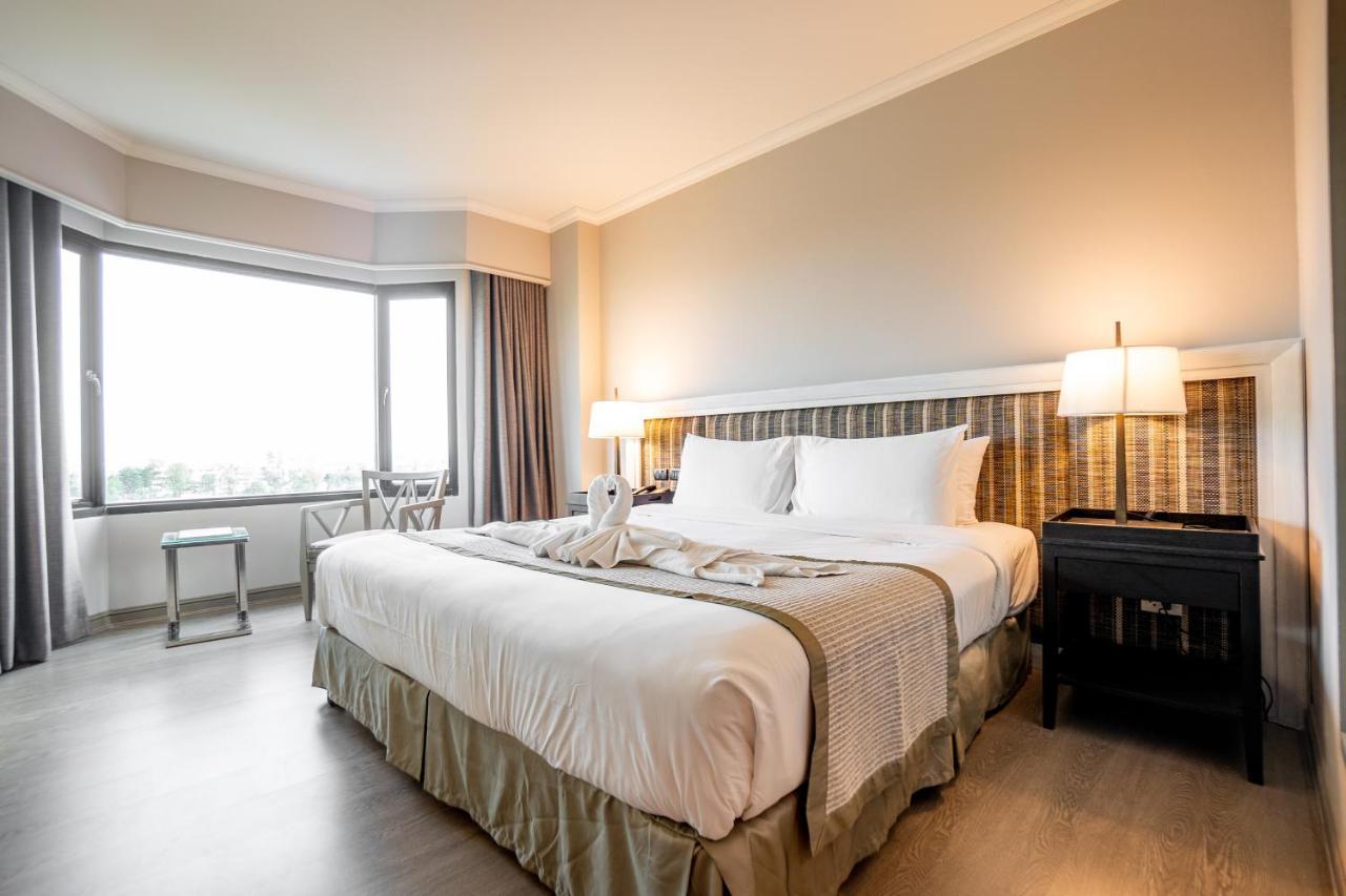 The Grand Riverside Hotel 3*