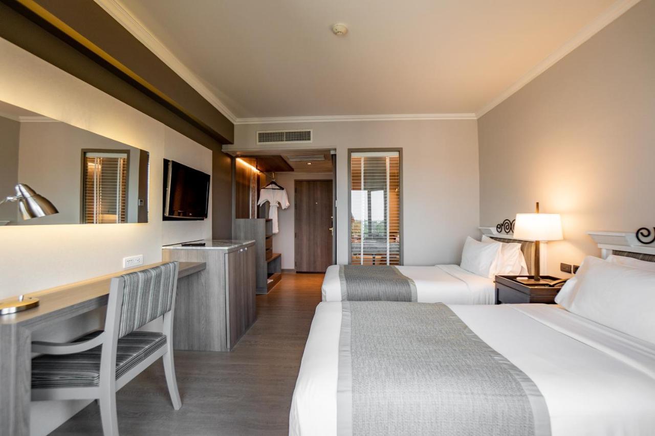 The Grand Riverside 3*