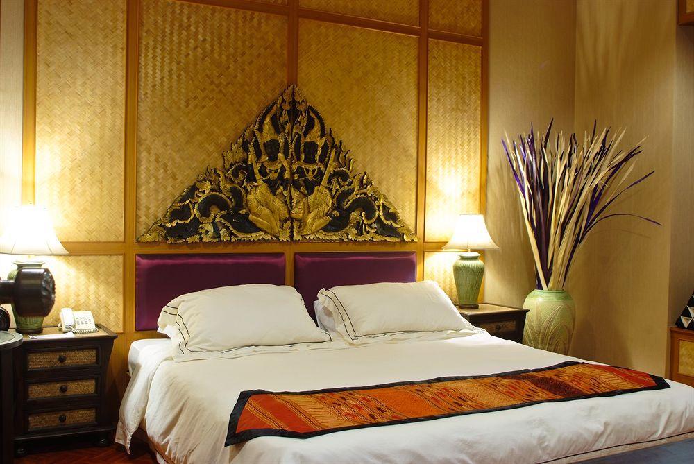 Coral Bangsaphan Resort 3*