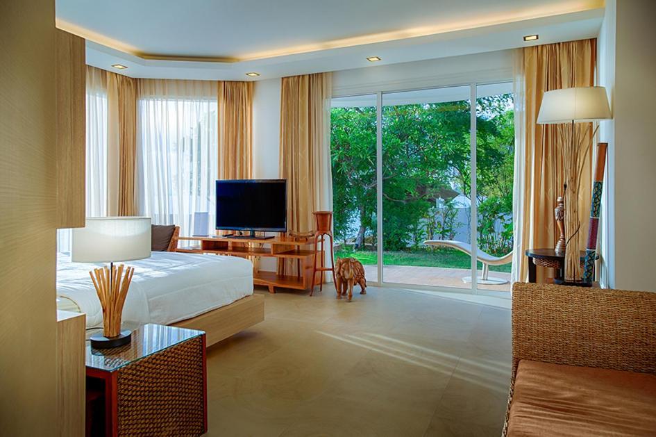 Paradise Ocean View Front In Pattaya Bang Lamung