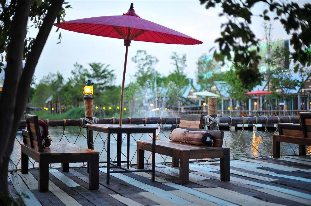Buri Tara & Hotel