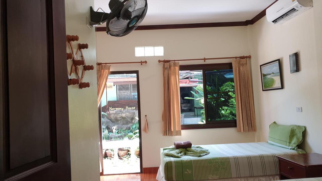 Hostel Harmony House-sha *