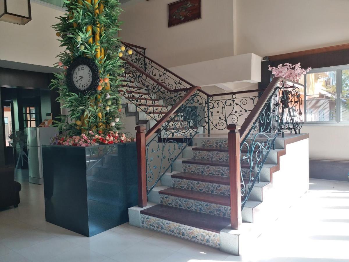 Hotel Paisan 3*