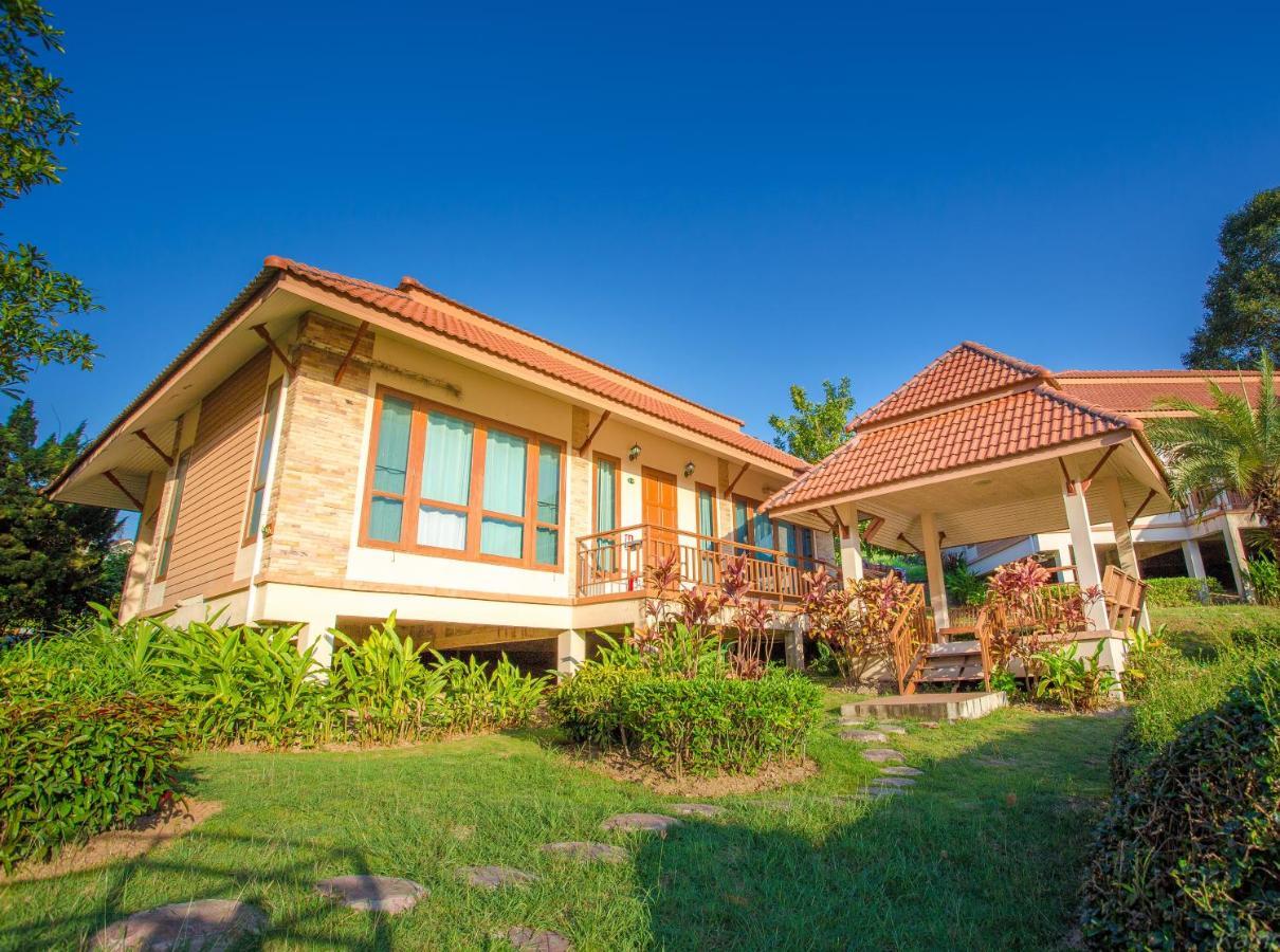 Thongsathit Hill Khao Yai Resort 3*