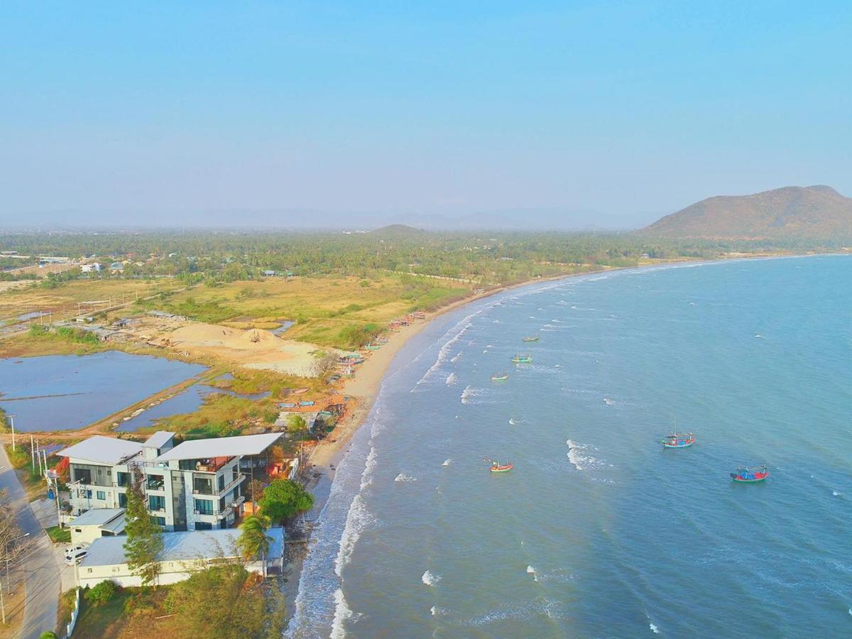 Aownoi Bay * Prachuap Khiri Khan