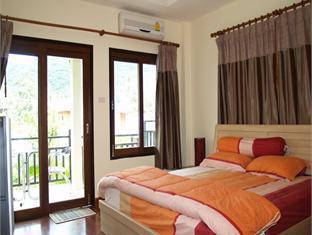 Hotel Holiday Villa 3*