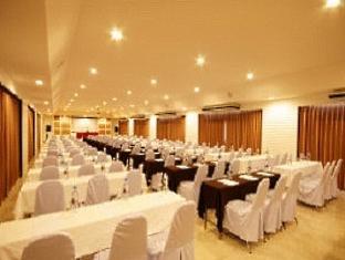 Lakeside By Mida Hotel