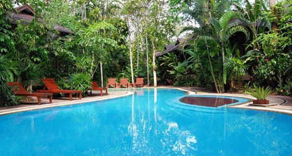 Baan Klang Aow
