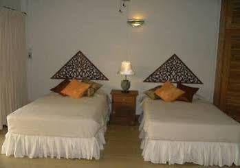 Resort Ruen Thai Rim Haad 2*