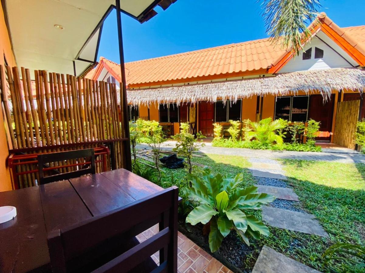 Baan Kasirin Pattaya Beach 2* Koh Lipe
