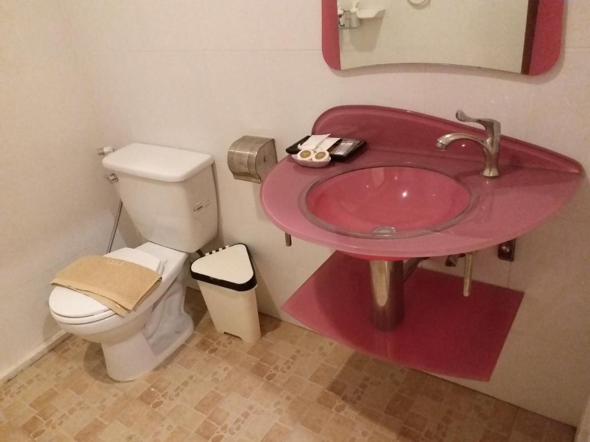 Paisan Hotel 3*