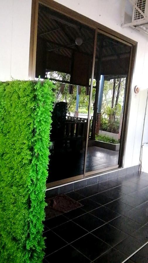 Baan Mai Chai Khlong *