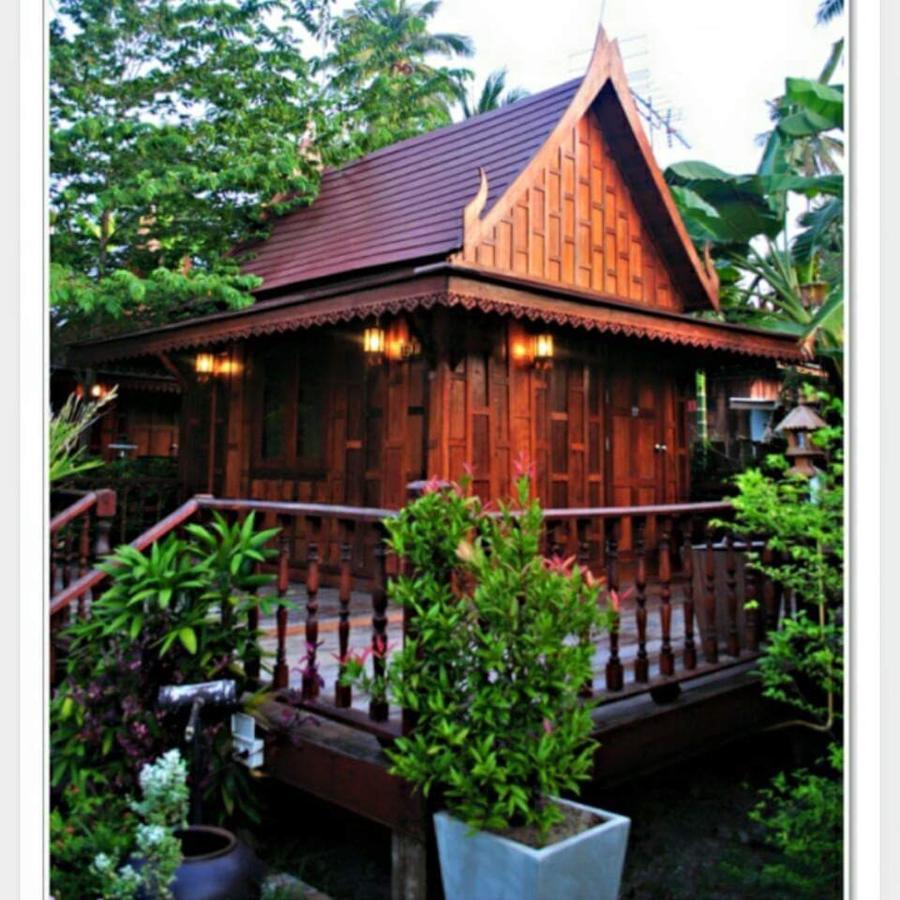 Baan Mai Chai Khlong Resort *