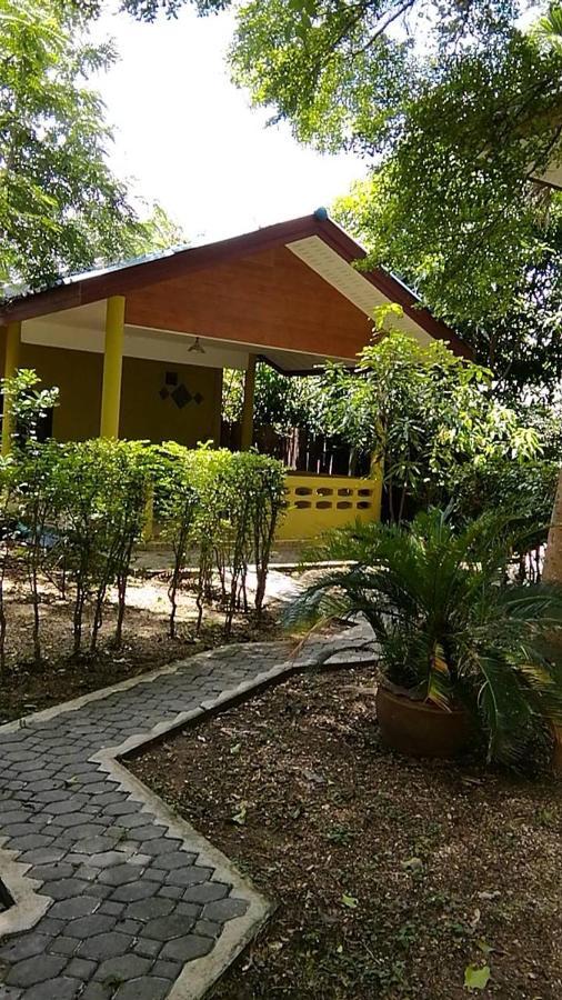 Baan Mai Chai Khlong Resort Amphawa