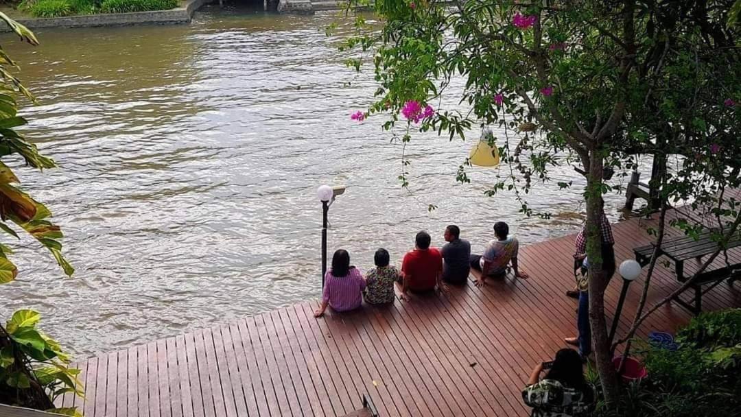 Baan Mai Chai Khlong Resort Amphawa