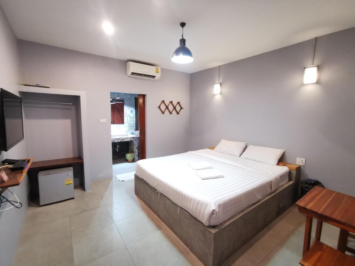 Hotel Happy Field Cha-Am