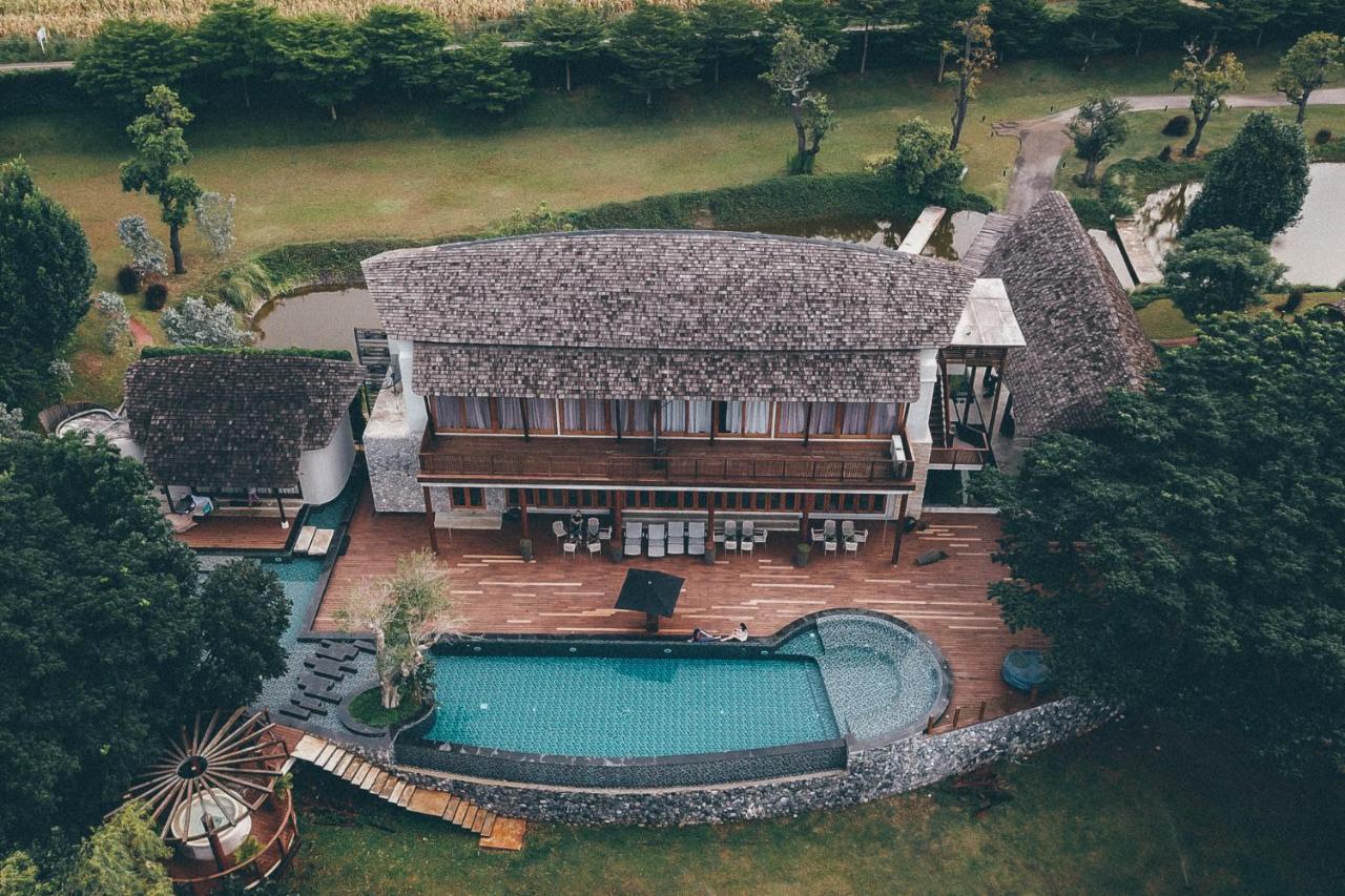 Boribot Pool Mu Si