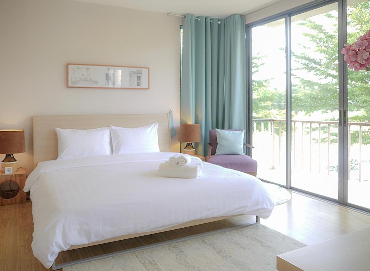 Palm Crescent Hua Hin