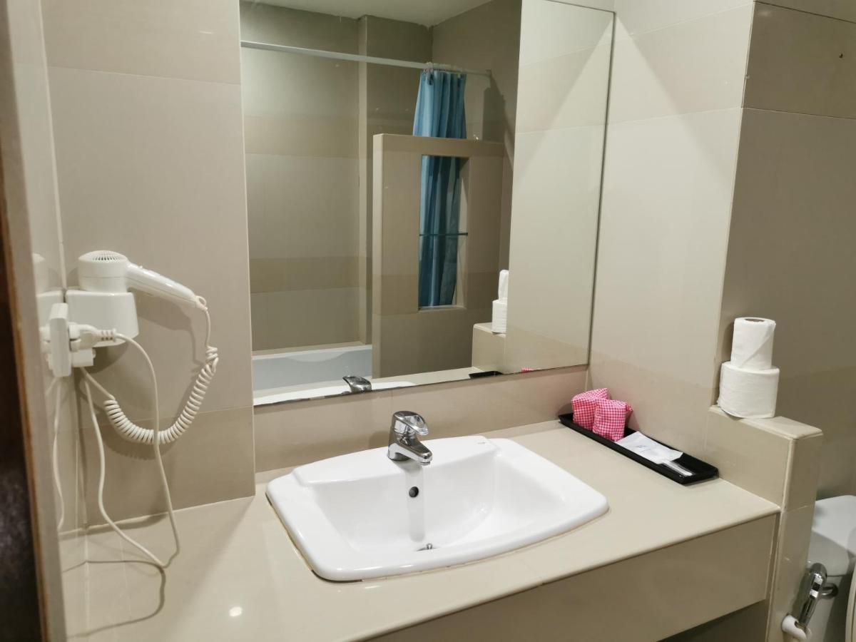 Morakot Twin 3*