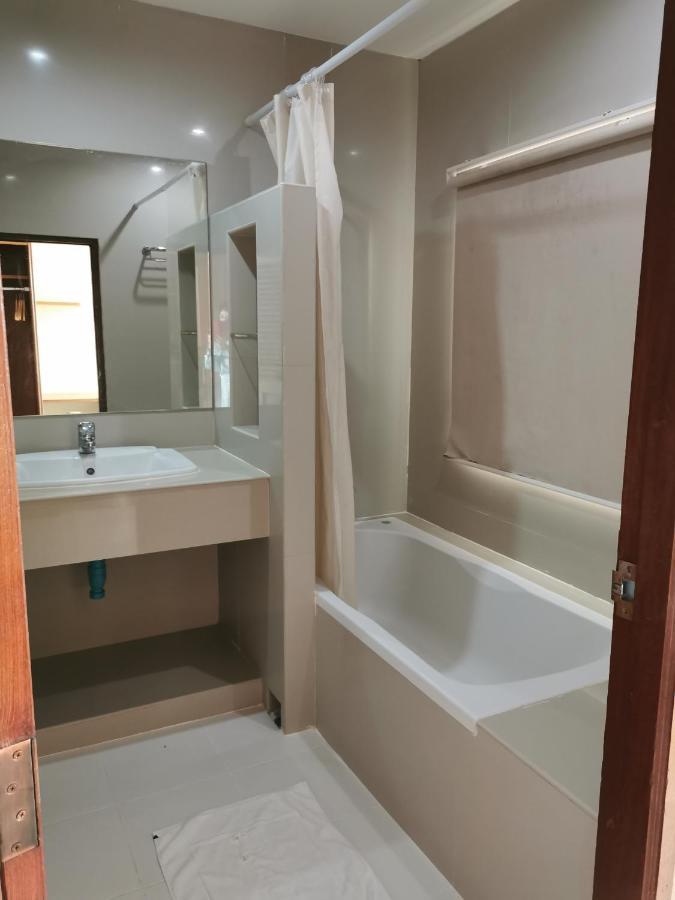 Morakot Twin Hotel 3*