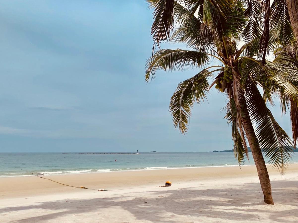 Resort Samed Sea *