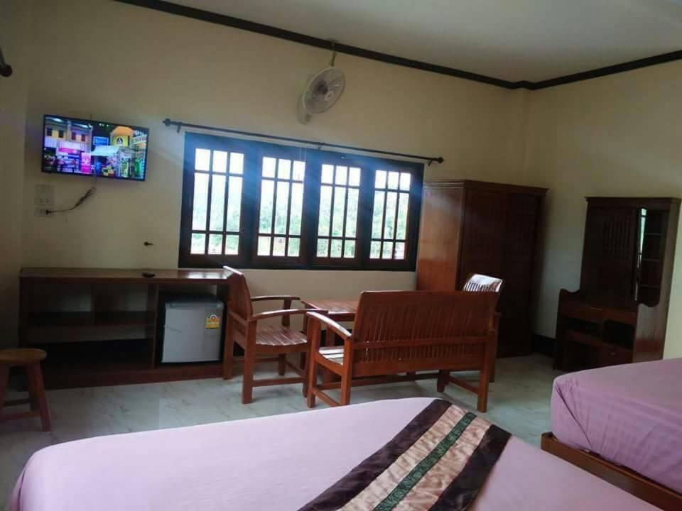 Resort ชาสา รักไทย รีสอร์ท *