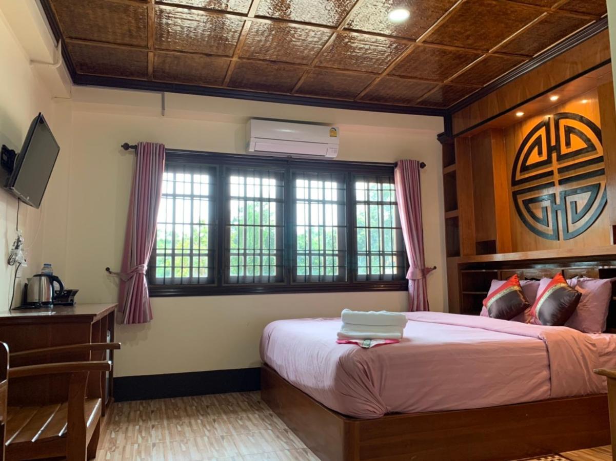 Resort ชาสา รักไทย รีสอร์ท