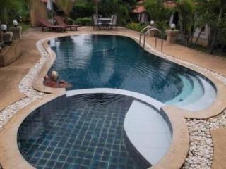 M Place House Apartment *