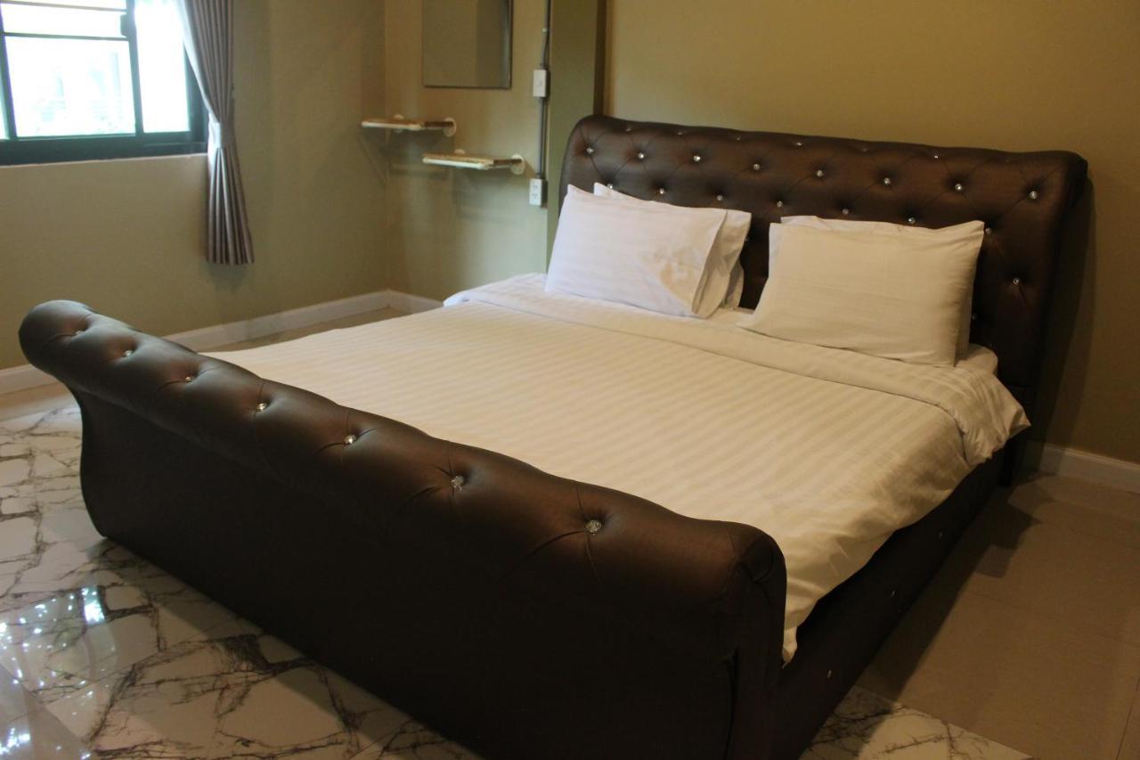 Bansuandokmai Hotel