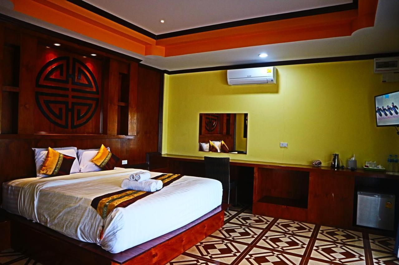 Resort ชาสา รักไทย รีสอร์ท Ban Rak Thai
