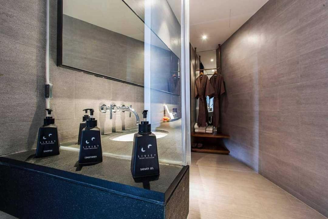 Hotel Livist 4*