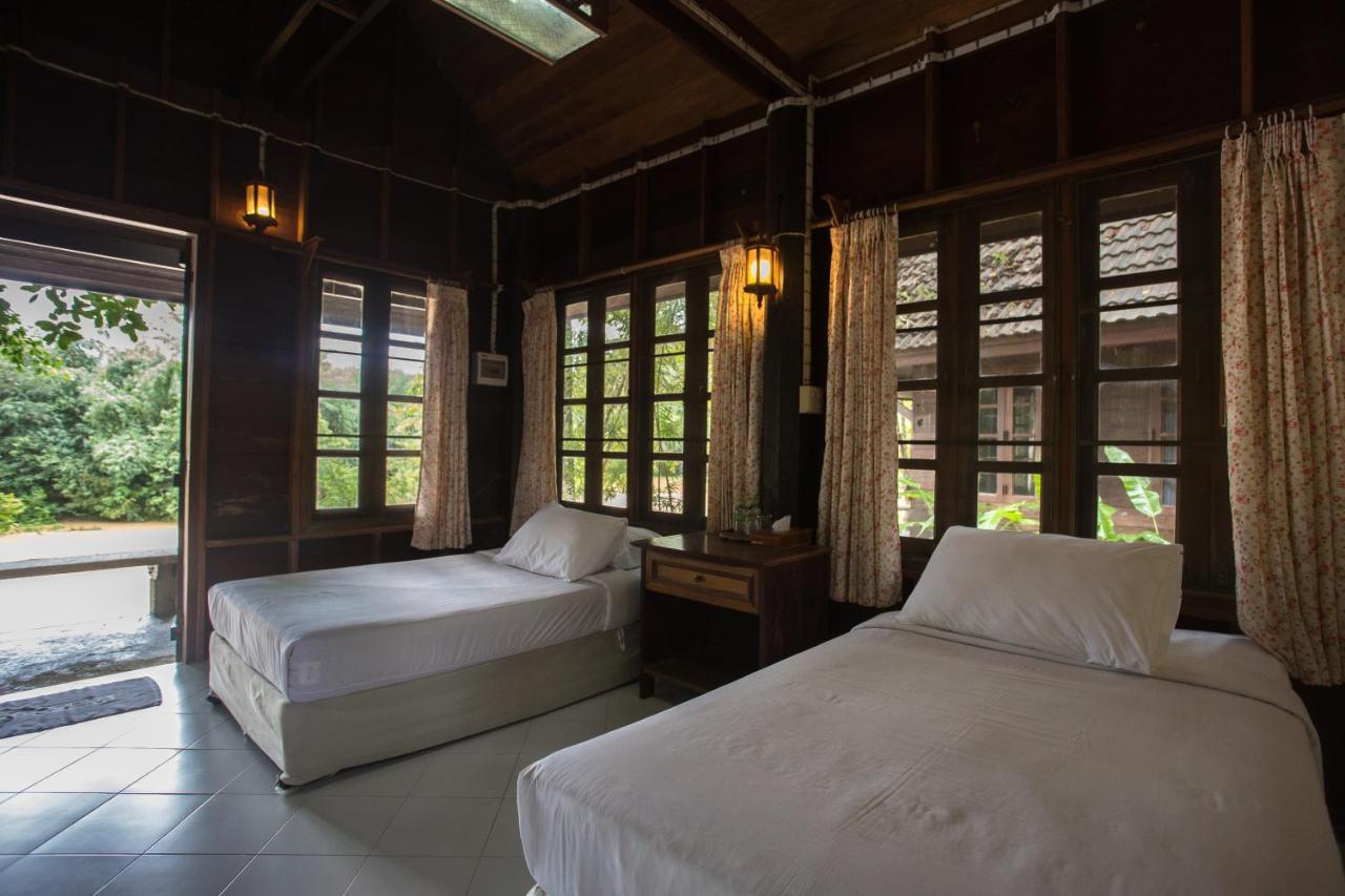 Donsak Orchid Surat Thani