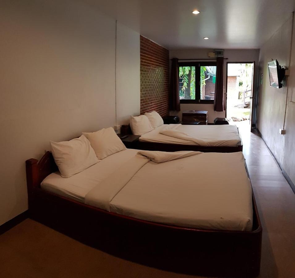 Hill 3* Chiang Khan