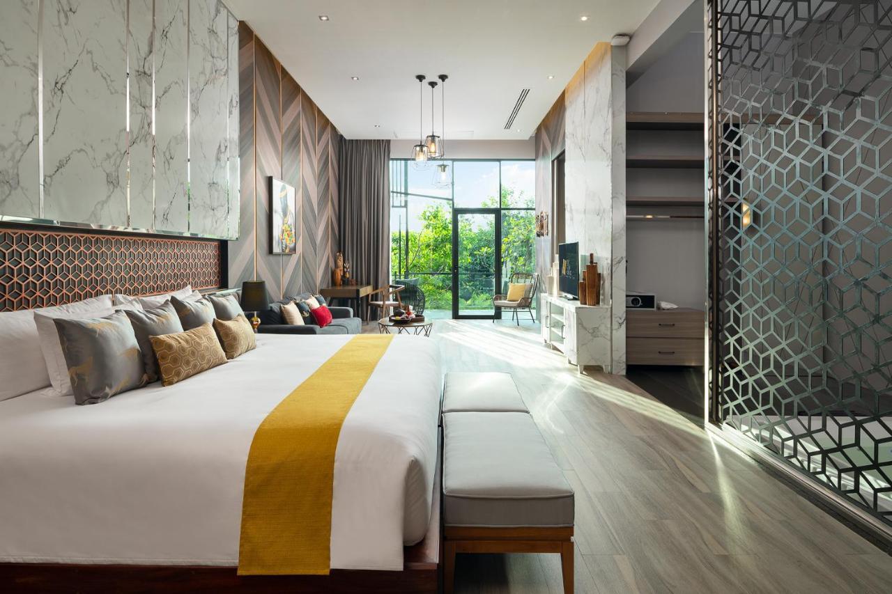 The Gems Mining Pool Pattaya