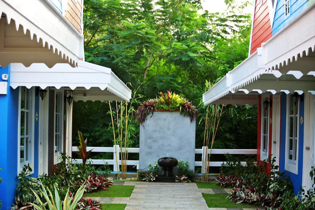 Color Sha Certified Hotel 3*