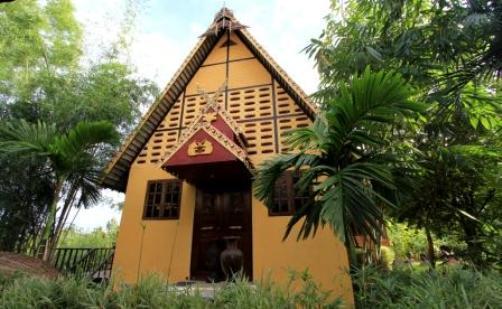 Lanna Saithong Hotel 3*