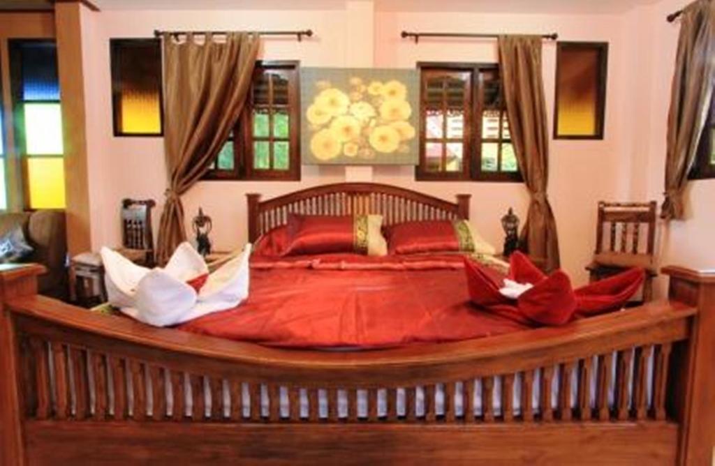 Lanna Saithong Hotel San Sai