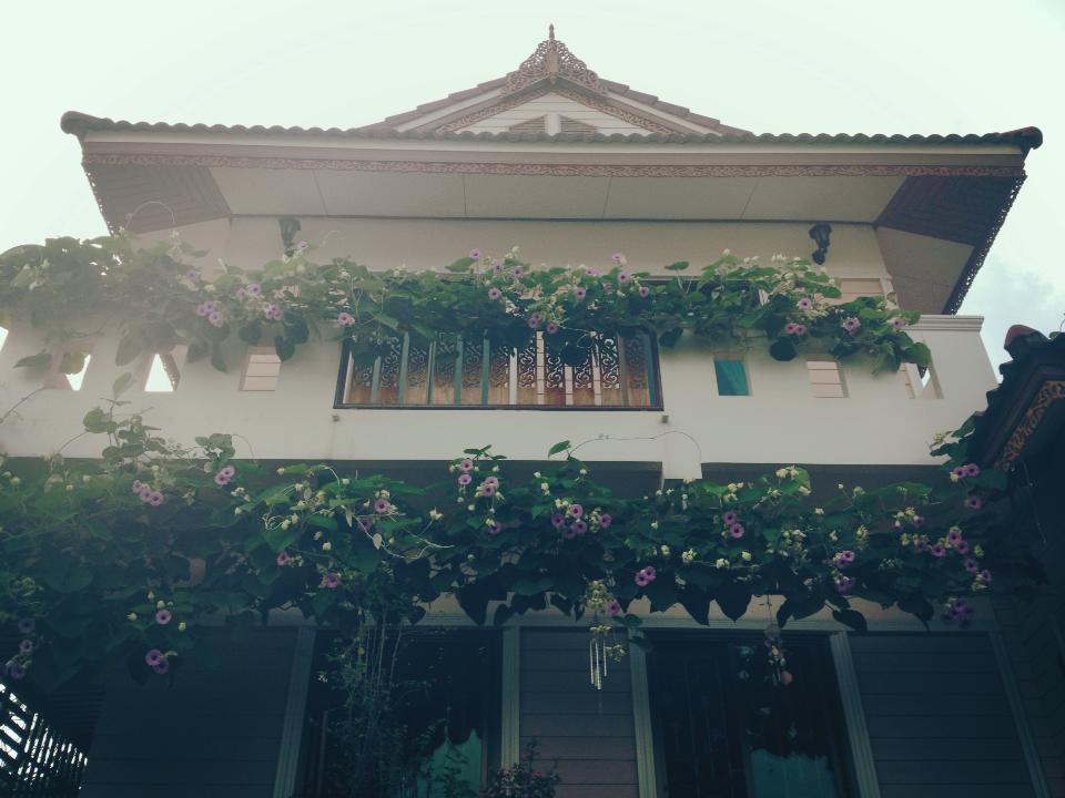 Loy Manee House Bed & Breakfast