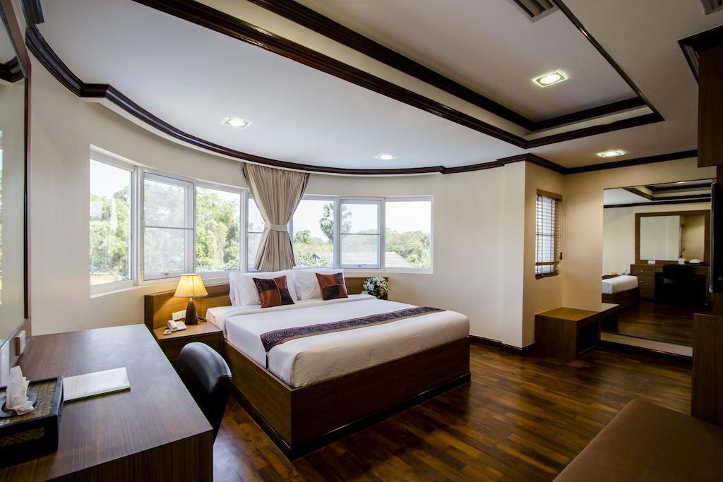 Phu Places Aparthotel
